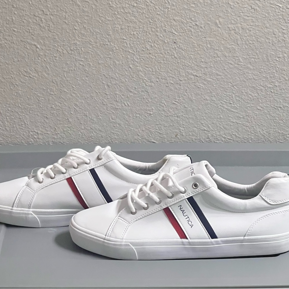 Brand New Men’s Authentic Sneakers